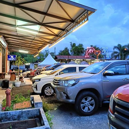 Hotel Nawar Pasir Mas Exterior foto
