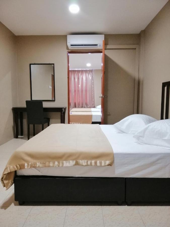 Hotel Nawar Pasir Mas Exterior foto