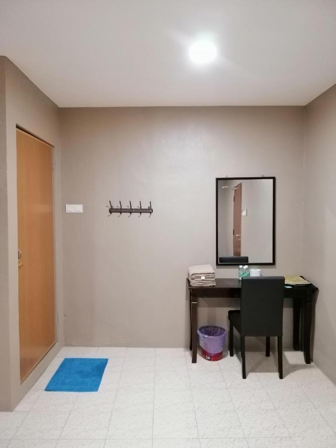 Hotel Nawar Pasir Mas Exterior foto